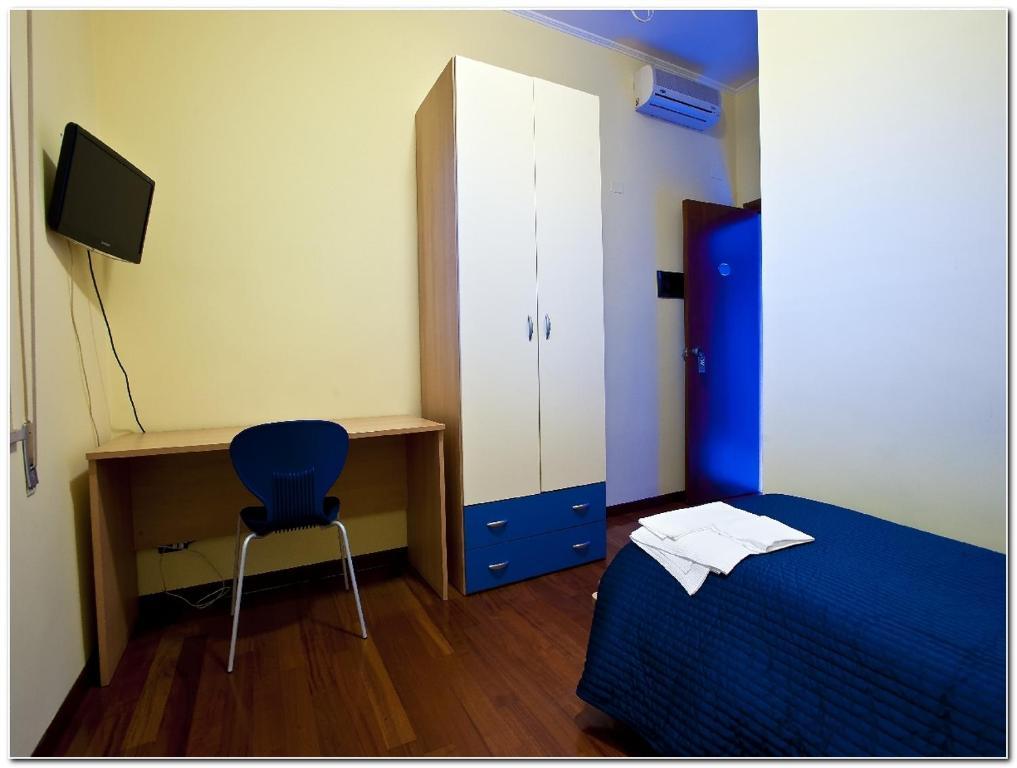 Hotel Veronese Чериньола Номер фото